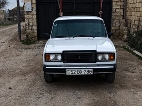 LADA (VAZ) 2107