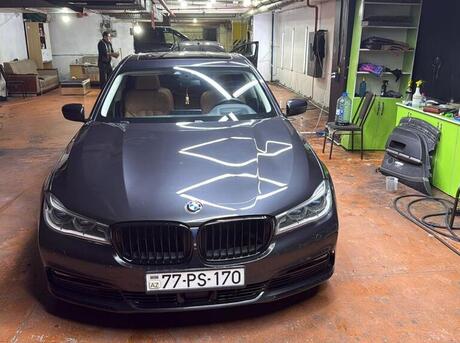BMW 740