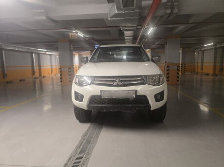 Mitsubishi L200