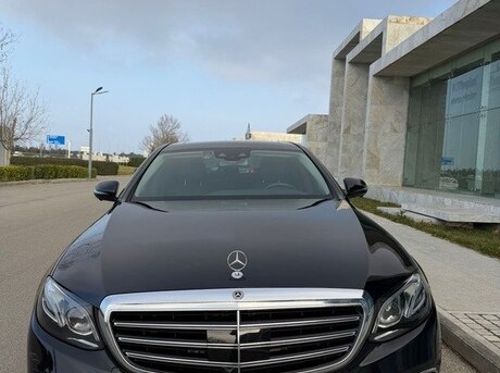 Mercedes E 300