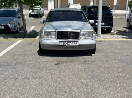 Mercedes 200 D