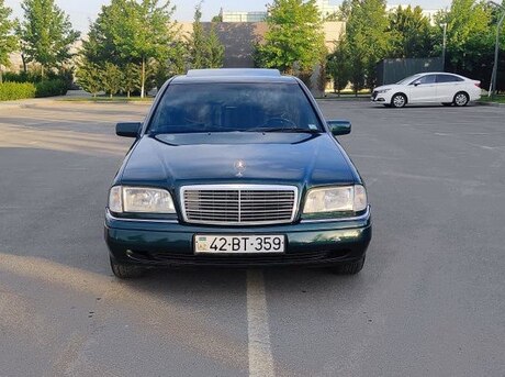 Mercedes C 230