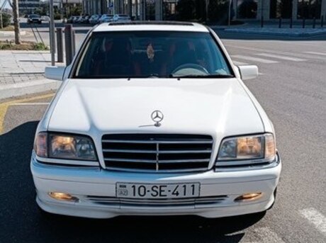 Mercedes C 230