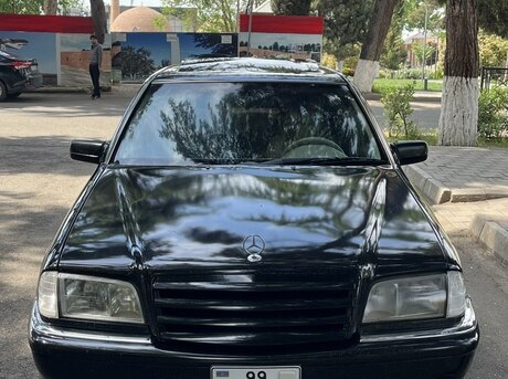 Mercedes C 230