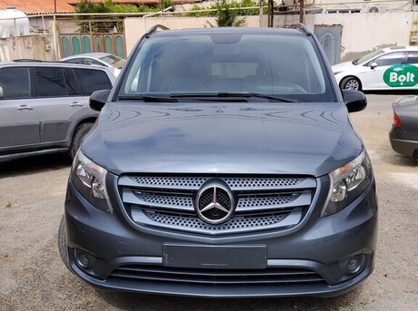Mercedes Vito 121