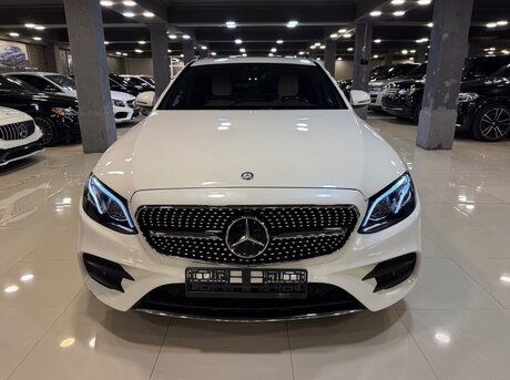 Mercedes E 300