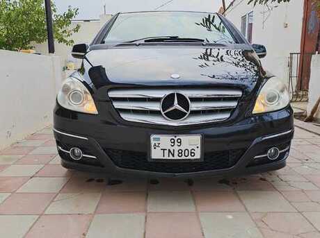 Mercedes B 200