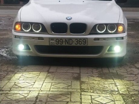 BMW 523