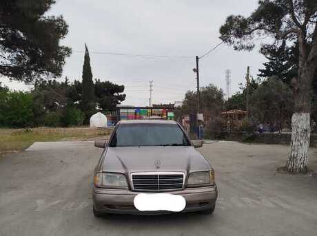 Mercedes C 220