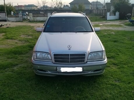 Mercedes C 220