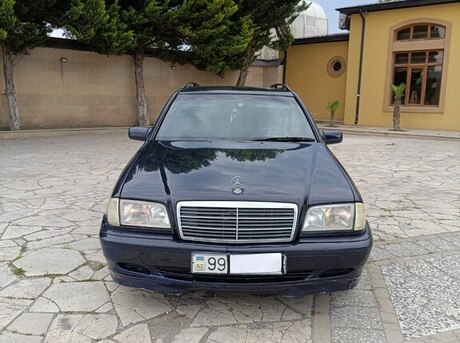 Mercedes C 220