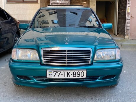 Mercedes C 180