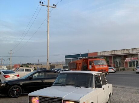 LADA (VAZ) 2107