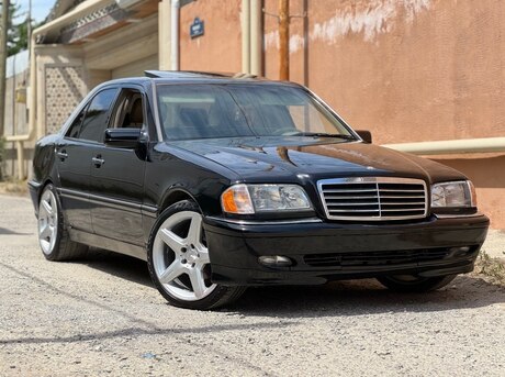 Mercedes C 230