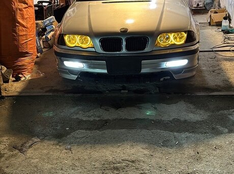 BMW 328