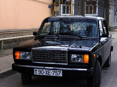 LADA (VAZ) 2107