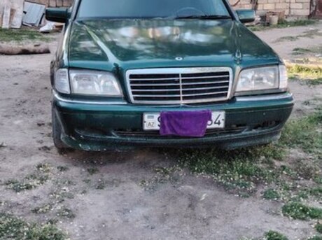 Mercedes C 240