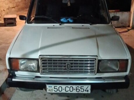 LADA (VAZ) 2107