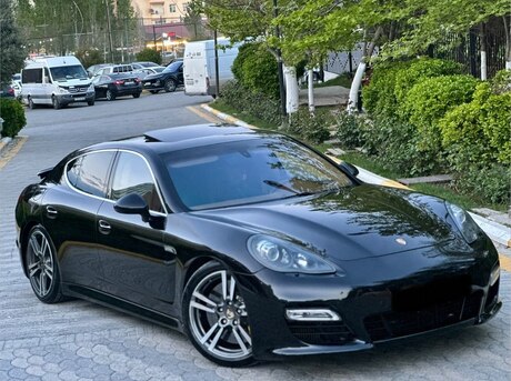 Porsche Panamera Turbo S