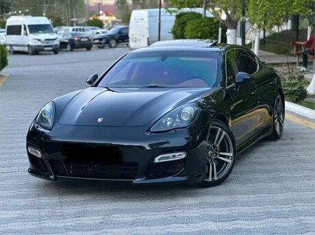 Porsche Panamera Turbo S