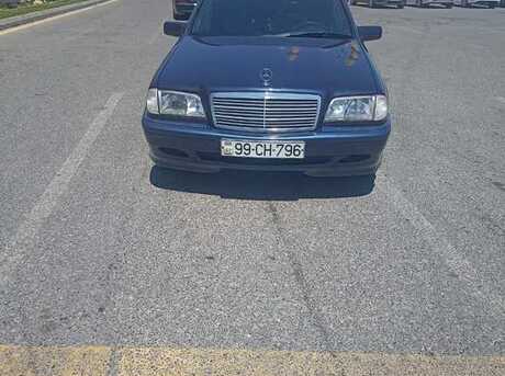 Mercedes C 200