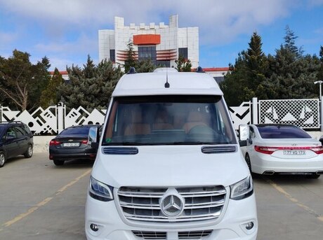 Mercedes Sprinter 516