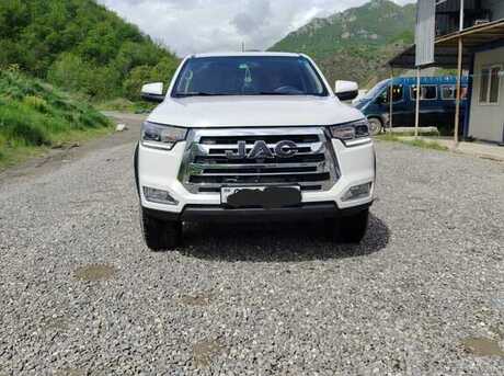 JAC T8