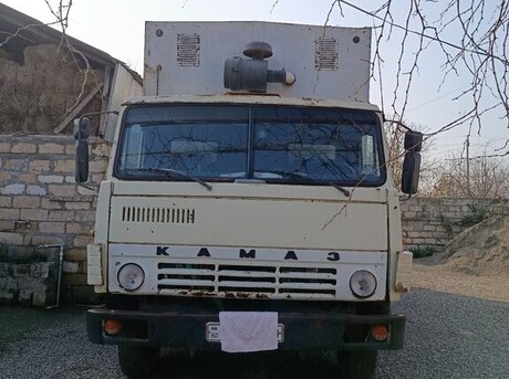 KamAz 53212