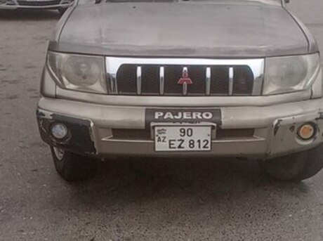 Mitsubishi Pajero io