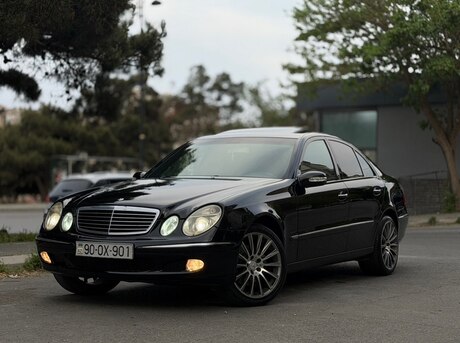 Mercedes E 320