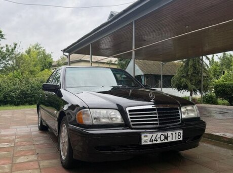Mercedes C 180