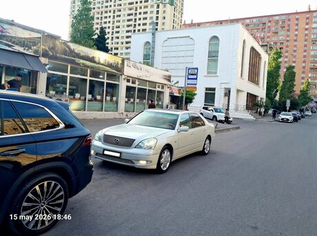 Lexus LS 430