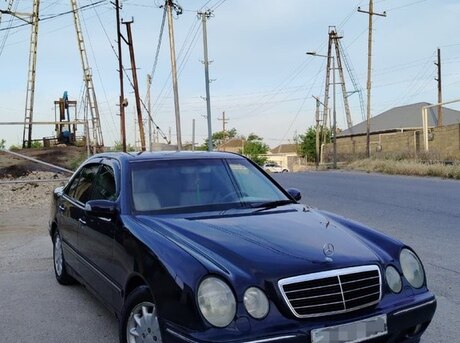 Mercedes E 270