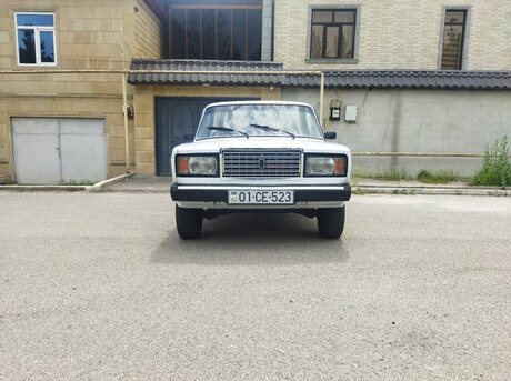 LADA (VAZ) 2107