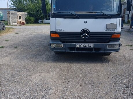 Mercedes Atego 815