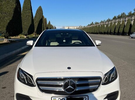 Mercedes E 300