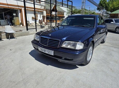 Mercedes C 220