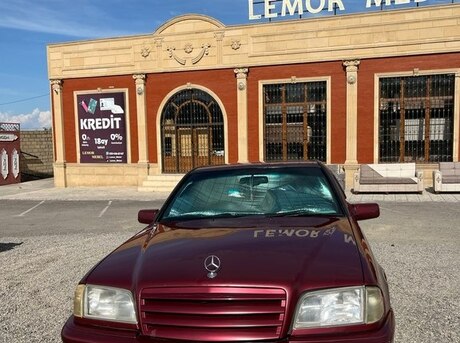 Mercedes C 180