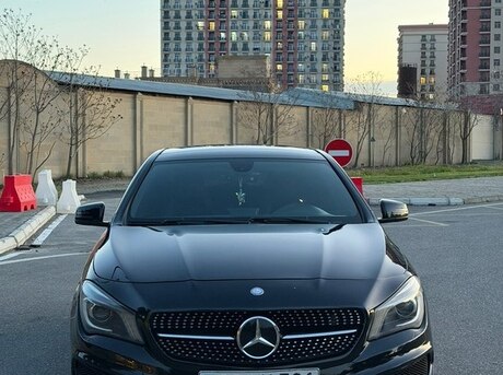 Mercedes CLA 200