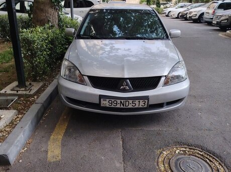 Mitsubishi Lancer