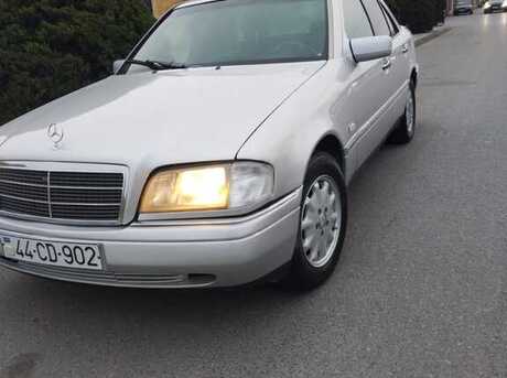 Mercedes C 180