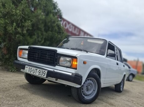 LADA (VAZ) 2107