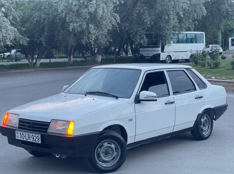 LADA (VAZ) 21099