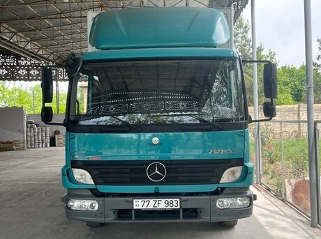 Mercedes Atego 818
