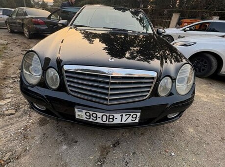 Mercedes E 220