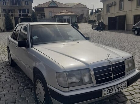 Mercedes 200 D