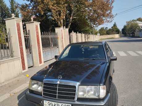 Mercedes 200 E