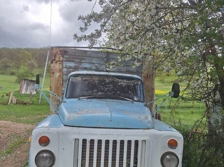GAZ 53