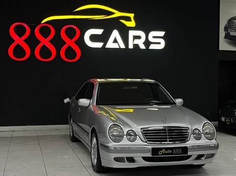 Mercedes E 240