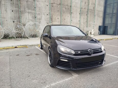Volkswagen Golf R